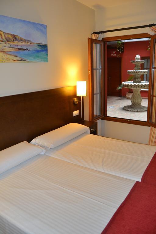 Hostal Al-Andalus Conil De La Frontera Esterno foto
